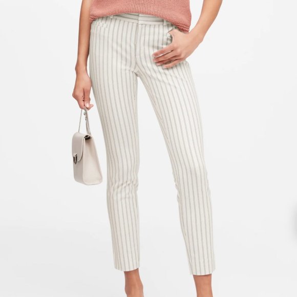 Banana Republic Pants - Banana Republic - White Mid-Rise Skinny Sloan Pant - Size 4
